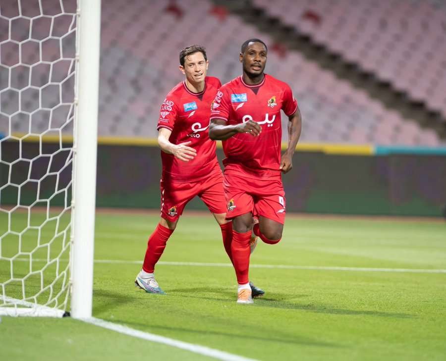 Odion Ighalo urges Victor Osimhen to make a bold career move, warning the striker not to miss a golden opportunity amid Saudi interest
