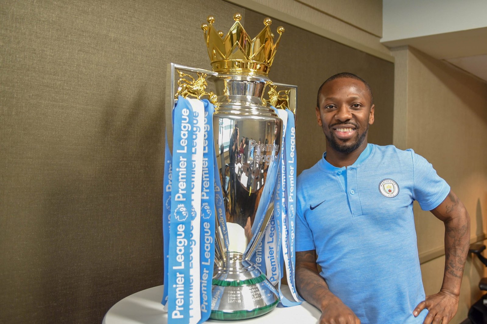 Former England international Shaun Wright-Phillips has weighed in on the growing speculation surrounding Chelsea's potential pursuit of Super Eagles striker Victor Osimhen.