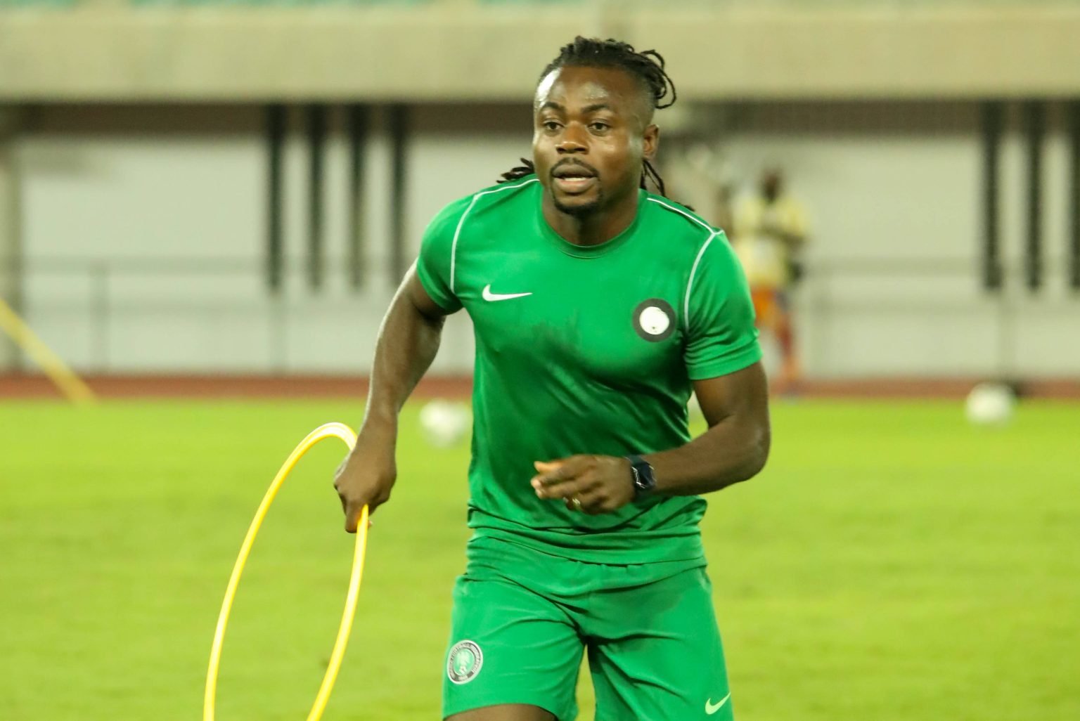 Moses Simon, has been shortlisted for the prestigious Marc-Vivien Foé Award, which honors the best African player in France’s Ligue 1.