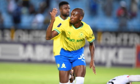 Mamelodi Sundowns took a crucial step toward the CAF Champions League semifinals with a win 1-0 over Esperance at Loftus Versfeld Stadium.