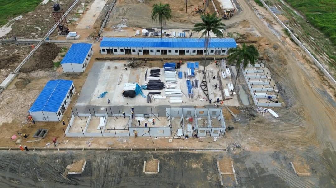 Bayelsa commissioner for Youths & Sports, Daniel Igali provides update as construction gathers pace on the state new ultra-modern stadium. 