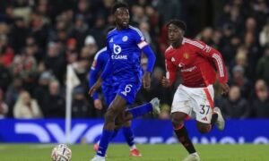 Manchester United have opened talks with Nigerian midfielder Wilfred Ndidi over a potential £9m summer transfer from Leicester City.
