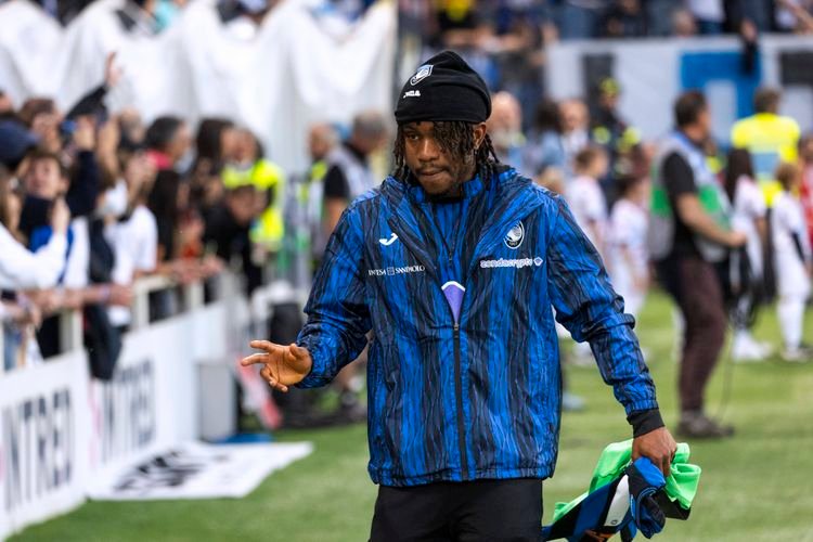 Ademola Lookman has made it clear he only wants Inter Milan, but Atalanta are holding out for up to €50m as the Nigeria star skips training in a tense transfer saga.