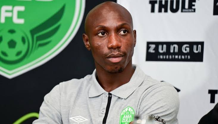 Former Sundowns striker Etiosa Ighodaro has signed for Kaizer Chiefs, following in the footsteps of Nigerian goalkeeper Daniel Akpeyi.