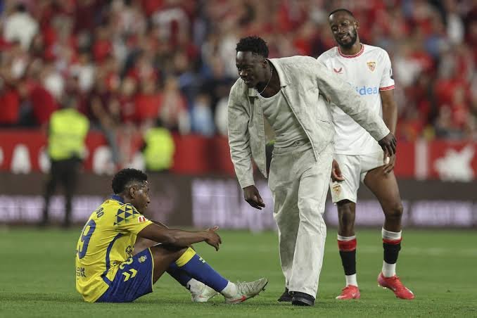 Sevilla yet to register strikers Jerome Akor and Kelechi Iheanacho for the new La Liga season, with Iheanacho attracting interest Turkey