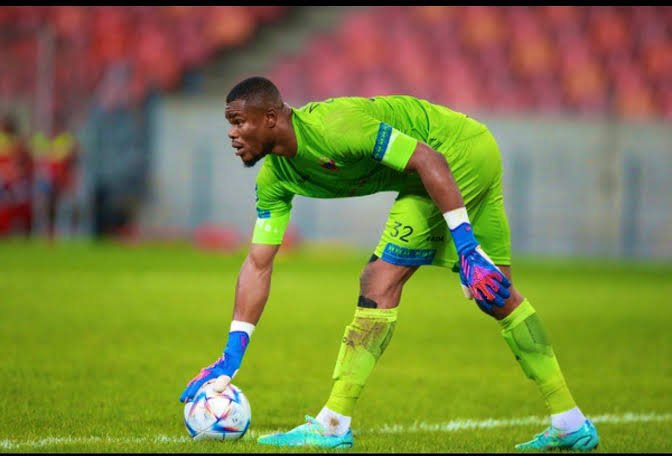 Stanley Nwabali saved a stoppage-time penalty as Chippa United held leaders Sekhukhune to a draw in the South African Premiership.