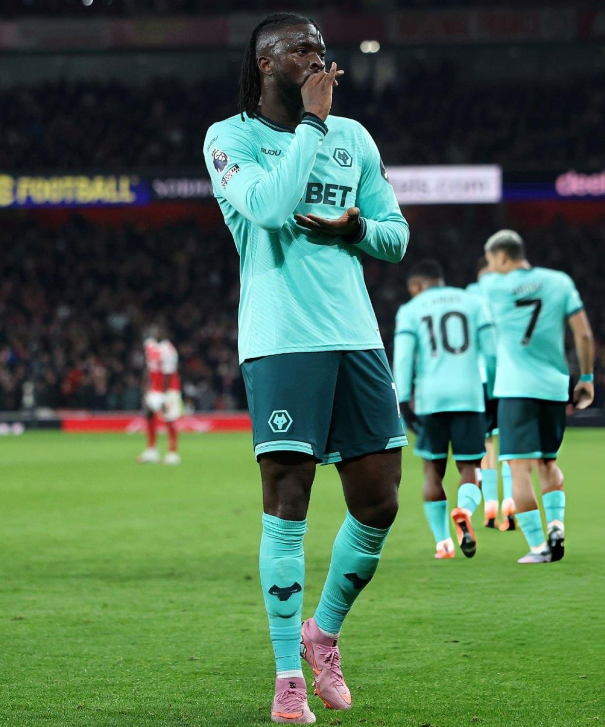 Tolu Arokodare struck late after his Super Eagles snub, but a cruel twist sealed another Wolves defeat at the Emirates.