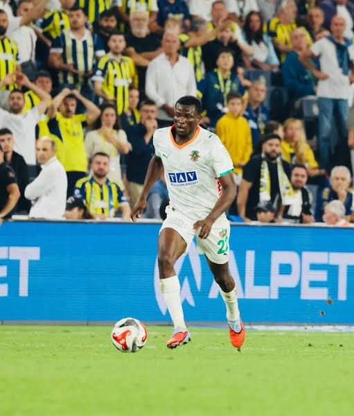 Bundesliga side Augsburg are close to signing 19-year-old Nigerian striker Uchenna Ogundu from Turkish side  Alanyaspor 