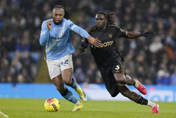 Calvin Bassey returned to Fulham’s starting line-up but Manchester City ran out comfortable winners at the Etihad stadium.