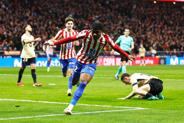  Ademola Lookman reacts after a stunning night as Atlético Madrid dismantle Barcelona in their Copa del Rey semi-final clash.