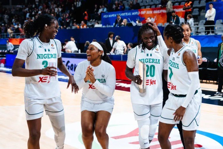 D’Tigress overturn a halftime deficit to beat Philippines, securing their second win at the FIBA Women’s World Cup qualifying tournament.