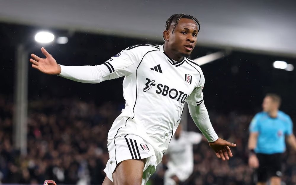 Samuel Chukwueze is set to return to AC Milan after Fulham reportedly decided against activating the €24 million option to sign the Nigerian winger permanently.