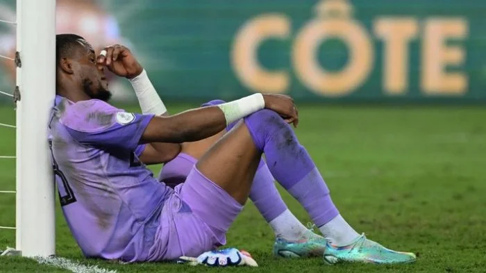 Stanley Nwabali’s proposed move to Simba SC has collapsed after both parties failed to agree on personal terms. The Super Eagles goalkeeper remains without a club ahead of Nigeria’s June friendlies