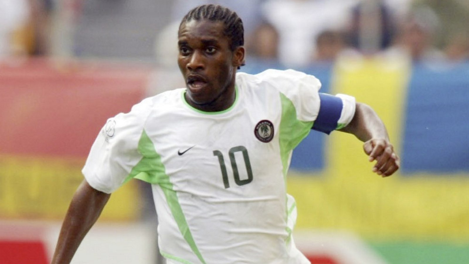 From Jay-Jay Okocha’s brilliance to Nokia 3310 phones and cybercafés, here is what Nigeria looked like the last time Arsenal won the Premier League in 2004.