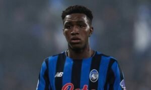Chelsea are in advanced talks to sign Italy-born Nigerian defender Honest Ahanor from Atalanta in a €40m deal, according to transfer expert Fabrizio Romano.