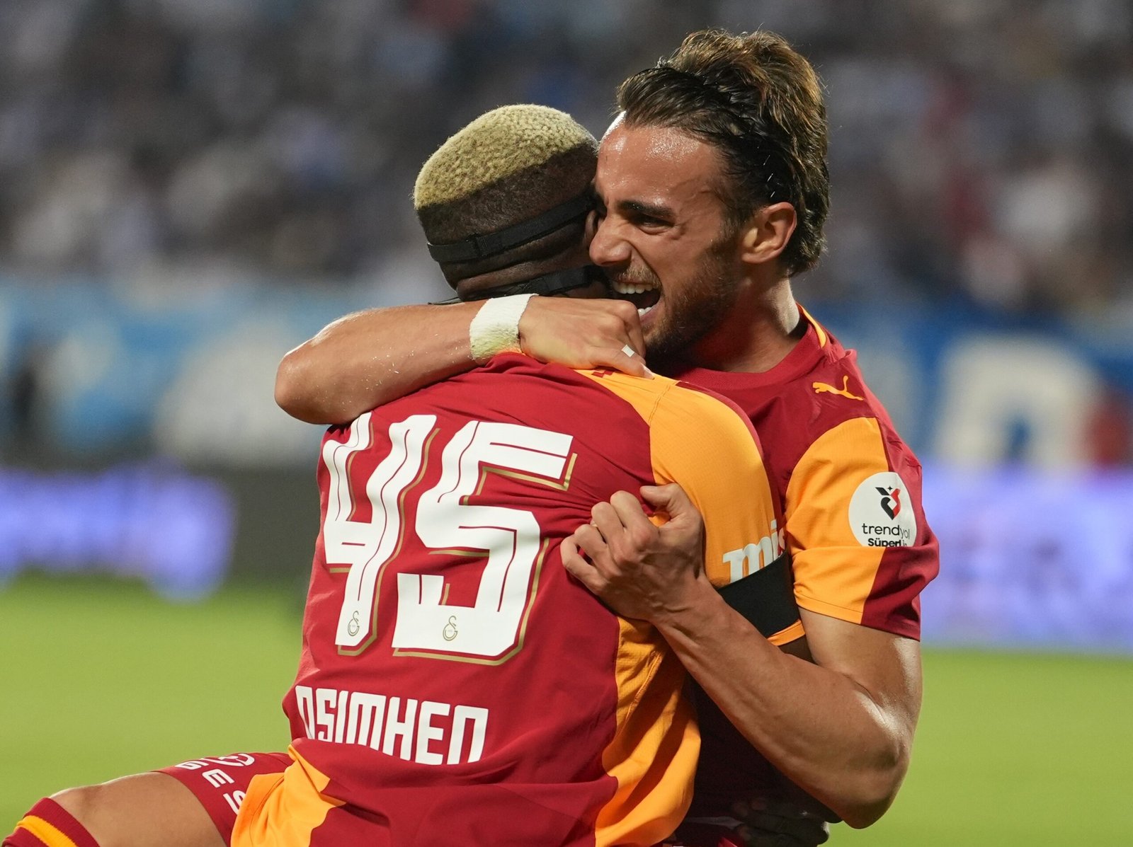 Victor Osimhen scored twice and set up another as Galatasaray continued their strong start to the Turkish Süper Lig season with a 4-0 victory over Erzurumspor.