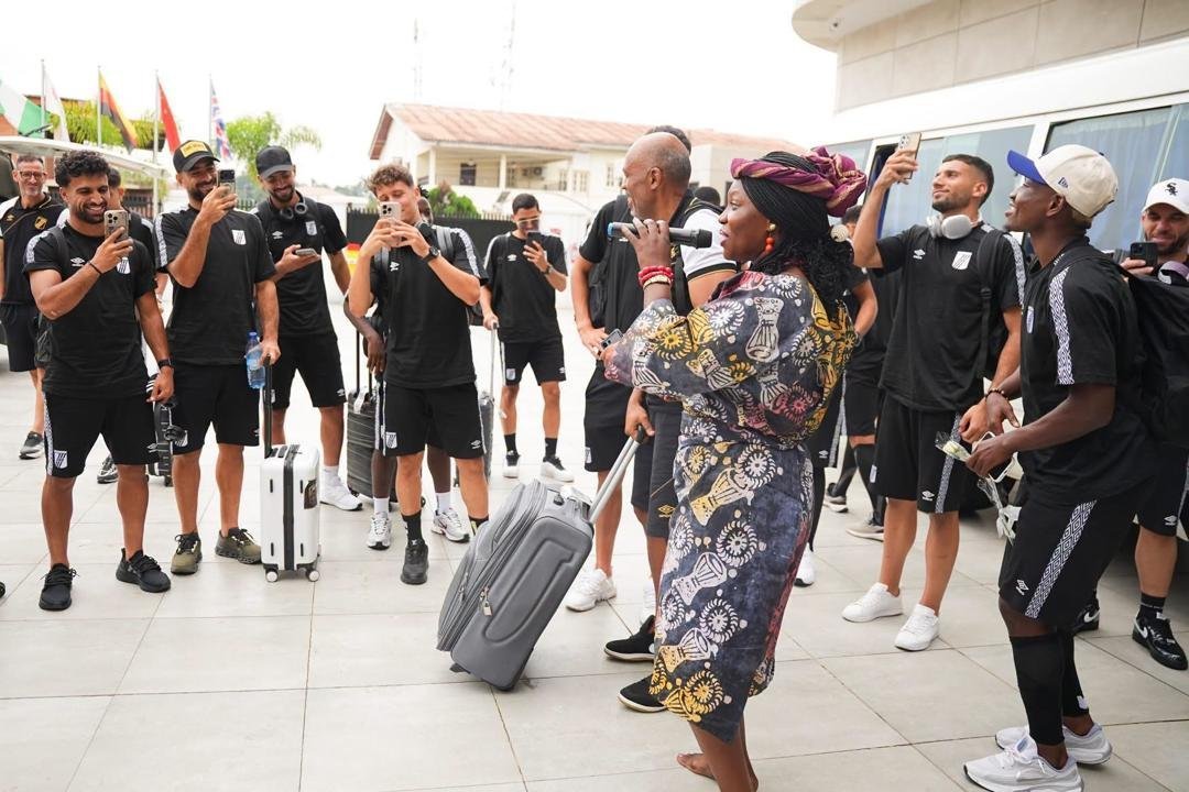 CS SFAXIEN have arrived in Nigeria ahead of their CAF Confederation Cup clash with SHOOTING STARS as the Oluyole Warriors prepare for a major continental test in Abeokuta.