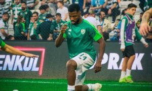 Kelechi Iheanacho earned an 8.3 match rating after scoring again in Bursaspor’s 2-1 defeat to Mardin 1969 Spor, extending his scoring streak to 10 consecutive games for club and country.
